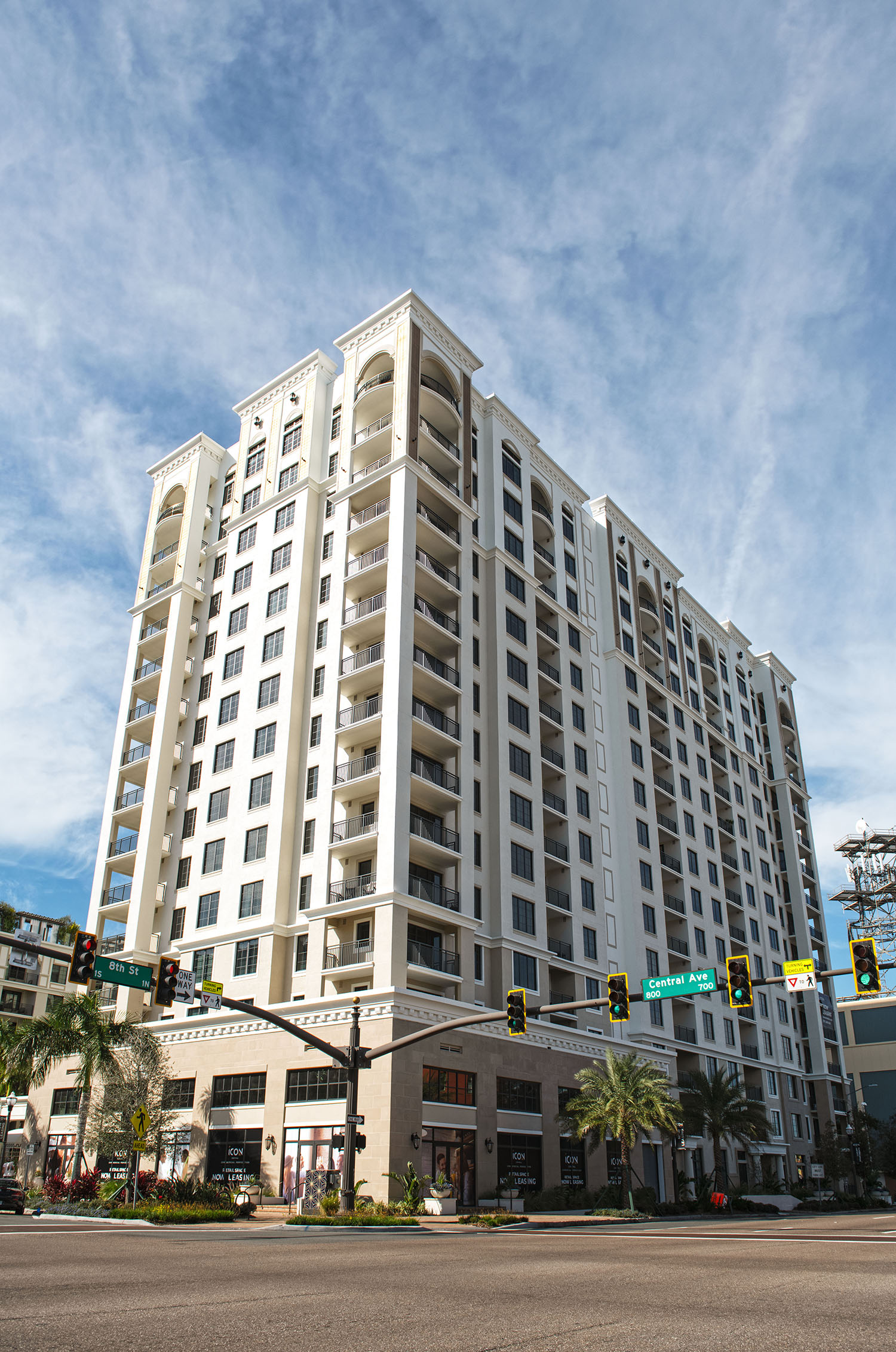 ICON Apartments St. Pete